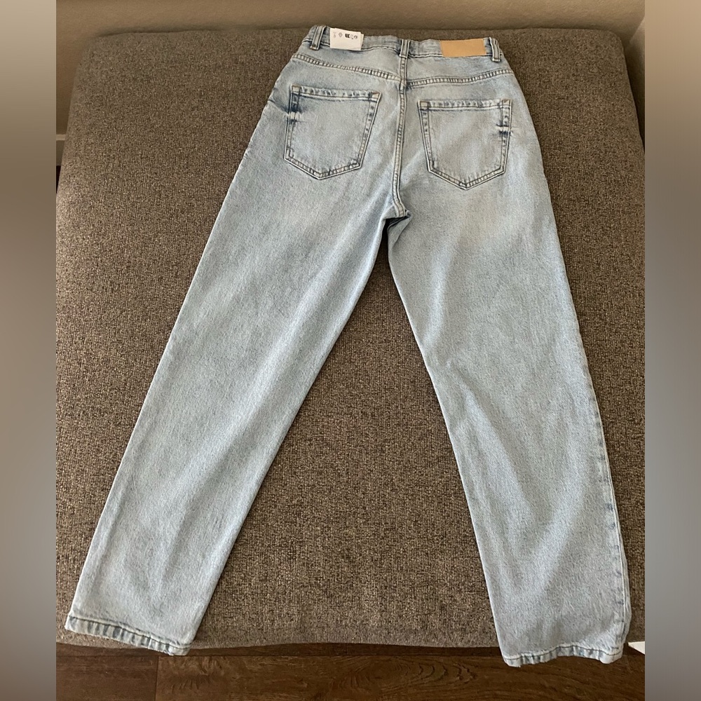 Zara Mom Fit Jeans - Picture 4 of 5